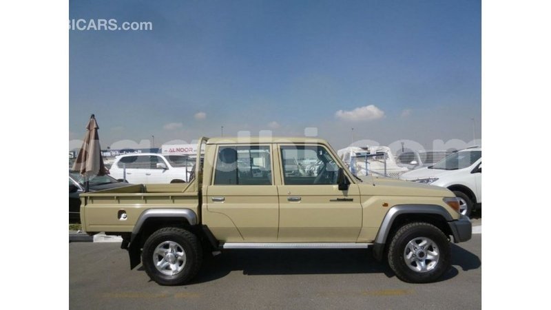 Big with watermark toyota land cruiser somalia import dubai 3847