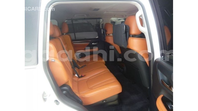 Big with watermark lexus lx somalia import dubai 3850