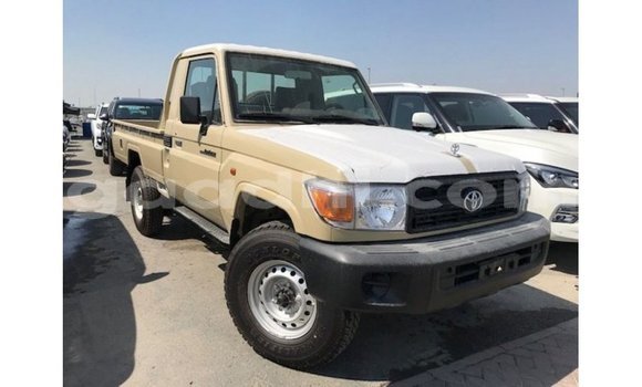 ይግዙ Imported Toyota Land Cruiser Beige መኪና በ Import - Dubai በ ሶማሊያ ይግዙ Imported Toyota Land Cruiser Beige መኪና በ Import - Dubai በ ሶማሊያ