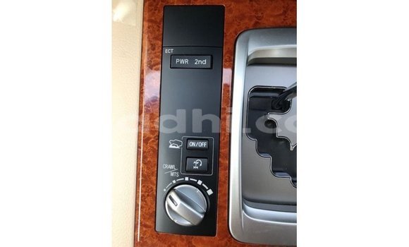 Acheter Import Voiture Toyota Land Cruiser Noir à Import - Dubai, Somalie Acheter Import Voiture Toyota Land Cruiser Noir à Import - Dubai, Somalie