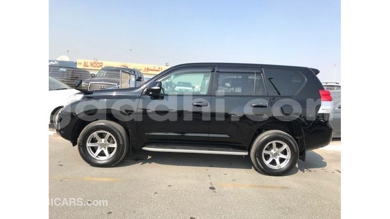 Big with watermark toyota prado somalia import dubai 3860