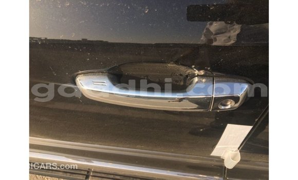 Imported Toyota Land Cruiser Black Makiinaa iti Import - Dubai keessatti Somalia keessatti Imported Toyota Land Cruiser Black Makiinaa iti Import - Dubai keessatti Somalia keessatti