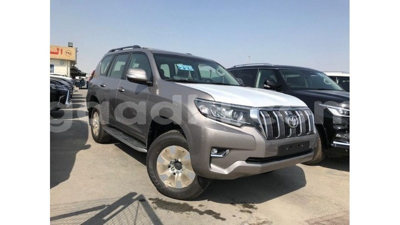 Big with watermark toyota prado somalia import dubai 3864