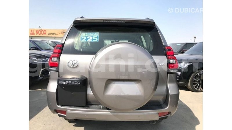 Big with watermark toyota prado somalia import dubai 3864