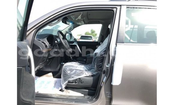 Acheter Import Voiture Toyota Prado Marron à Import - Dubai, Somalie Acheter Import Voiture Toyota Prado Marron à Import - Dubai, Somalie