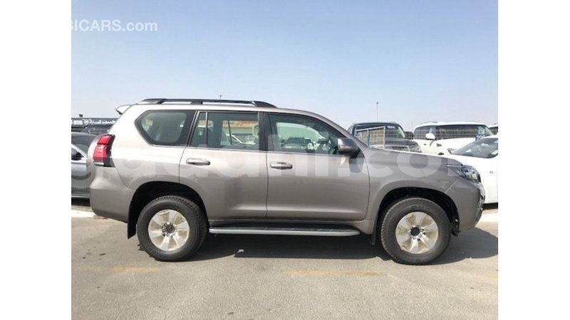 Big with watermark toyota prado somalia import dubai 3864