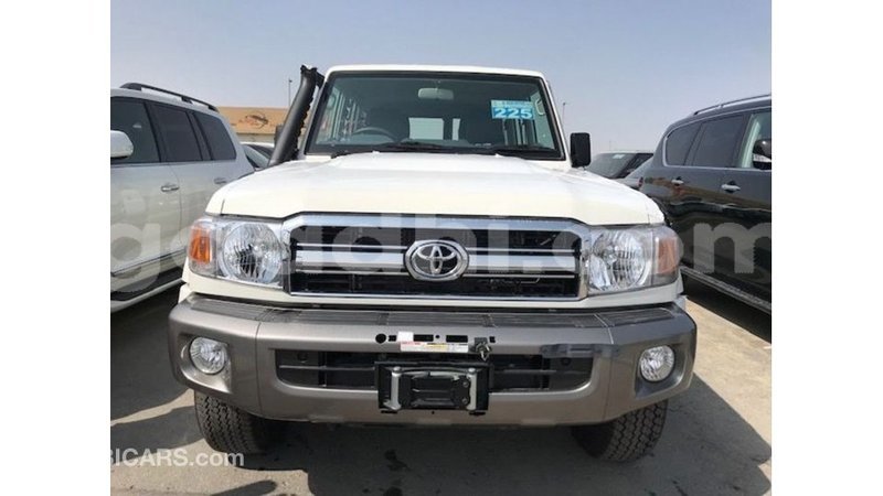 Big with watermark toyota land cruiser somalia import dubai 3865