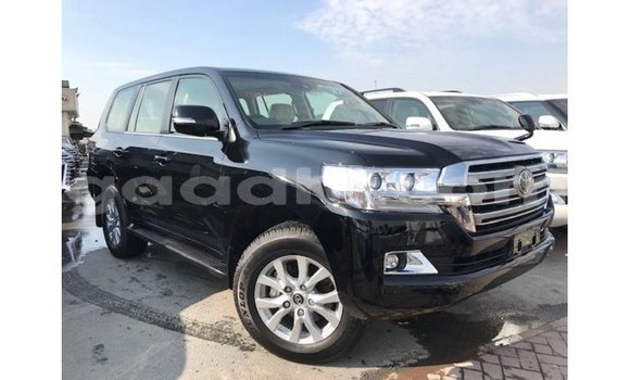 Acheter Import Voiture Toyota Land Cruiser Noir à Import - Dubai, Somalie Acheter Import Voiture Toyota Land Cruiser Noir à Import - Dubai, Somalie