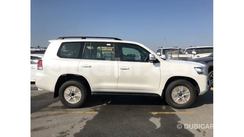 Big with watermark toyota land cruiser somalia import dubai 3867