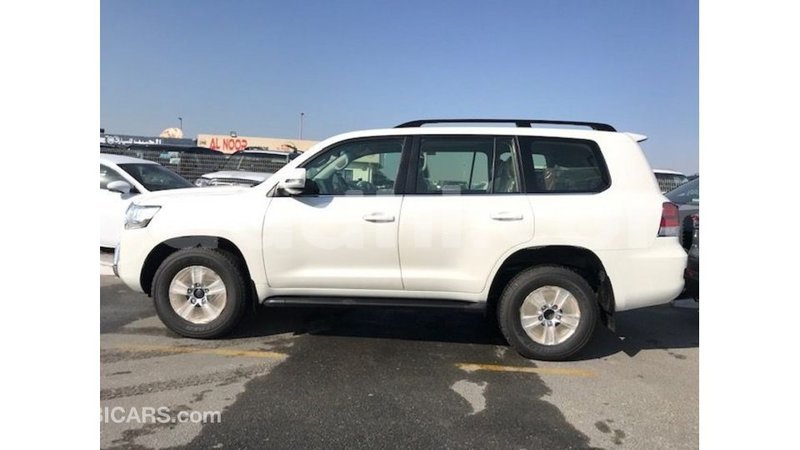 Big with watermark toyota land cruiser somalia import dubai 3867