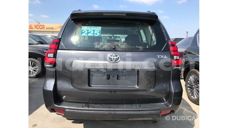 Big with watermark toyota prado somalia import dubai 3869