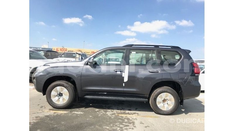 Big with watermark toyota prado somalia import dubai 3869