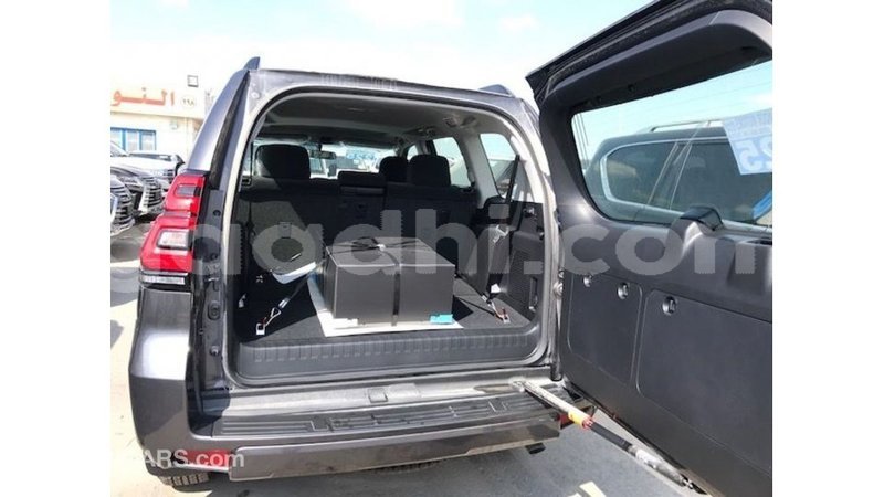 Big with watermark toyota prado somalia import dubai 3869