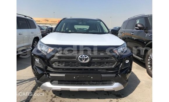 Acheter Import Utilitaire Toyota HiAce Noir à Import - Dubai, Somalie Acheter Import Utilitaire Toyota HiAce Noir à Import - Dubai, Somalie