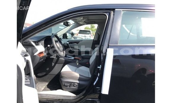 Acheter Import Utilitaire Toyota HiAce Noir à Import - Dubai, Somalie Acheter Import Utilitaire Toyota HiAce Noir à Import - Dubai, Somalie