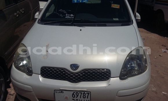 اشتري مستعمل Toyota Vitz أبيض سيارة في مقديشو في الصومال اشتري مستعمل Toyota Vitz أبيض سيارة في مقديشو في الصومال