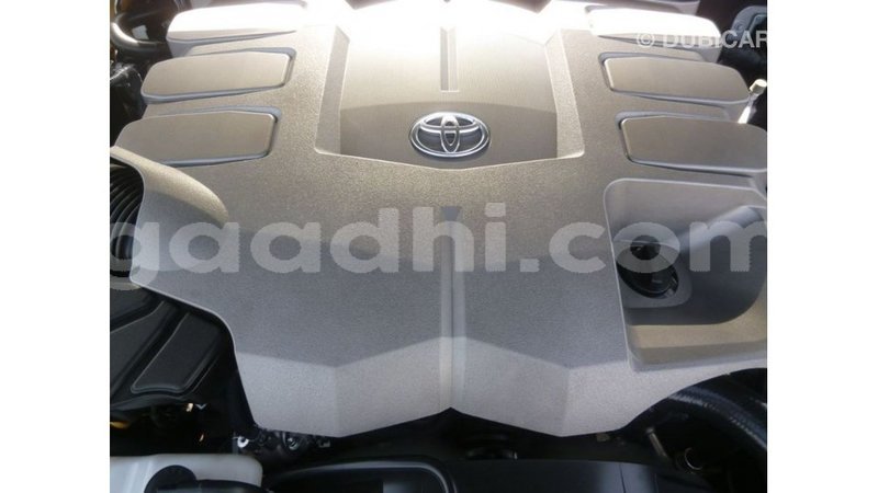 Big with watermark toyota land cruiser somalia import dubai 3876