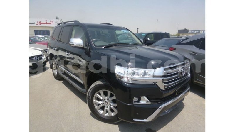 Big with watermark toyota land cruiser somalia import dubai 3877