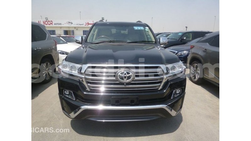 Big with watermark toyota land cruiser somalia import dubai 3877