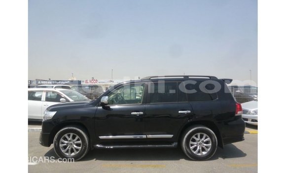 Acheter Import Voiture Toyota Land Cruiser Noir à Import - Dubai, Somalie Acheter Import Voiture Toyota Land Cruiser Noir à Import - Dubai, Somalie