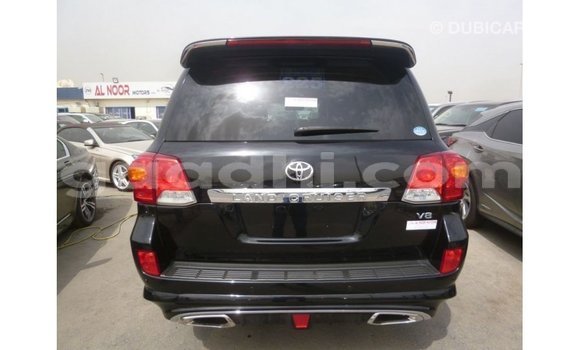 ይግዙ Imported Toyota Land Cruiser ጥቁር መኪና በ Import - Dubai በ ሶማሊያ ይግዙ Imported Toyota Land Cruiser ጥቁር መኪና በ Import - Dubai በ ሶማሊያ