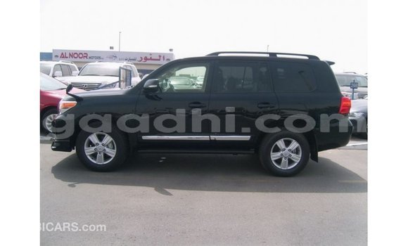 Acheter Import Voiture Toyota Land Cruiser Noir à Import - Dubai, Somalie Acheter Import Voiture Toyota Land Cruiser Noir à Import - Dubai, Somalie