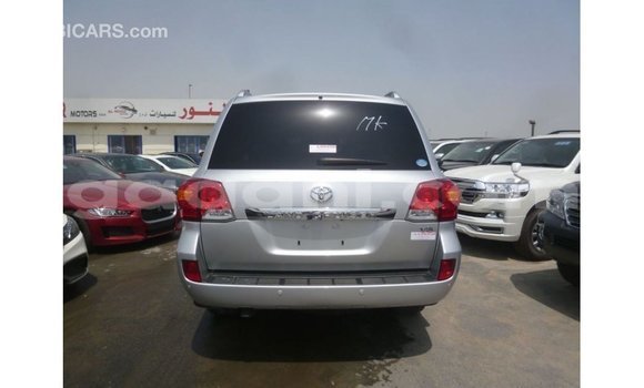 Acheter Import Voiture Toyota Land Cruiser Autre à Import - Dubai, Somalie Acheter Import Voiture Toyota Land Cruiser Autre à Import - Dubai, Somalie