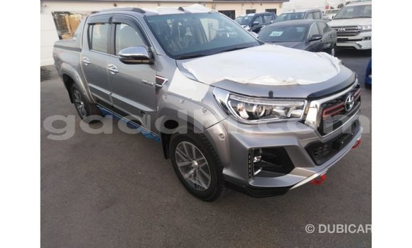 Imported Toyota Hilux Other Makiinaa iti Import - Dubai keessatti Somalia keessatti Imported Toyota Hilux Other Makiinaa iti Import - Dubai keessatti Somalia keessatti