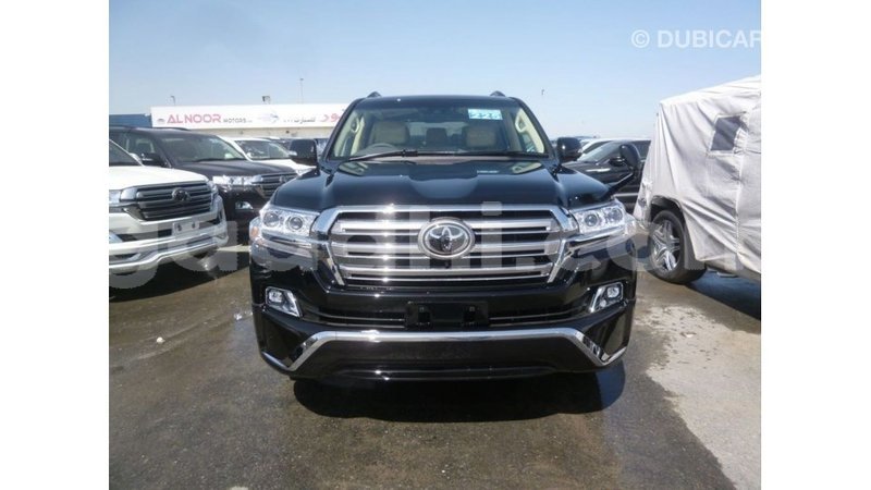Big with watermark toyota land cruiser somalia import dubai 3888