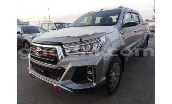 Imported Toyota Hilux Other Makiinaa iti Import - Dubai keessatti Somalia keessatti Imported Toyota Hilux Other Makiinaa iti Import - Dubai keessatti Somalia keessatti