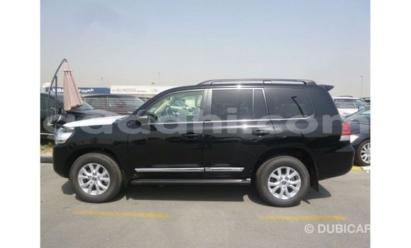 Acheter Import Voiture Toyota Land Cruiser Noir à Import - Dubai, Somalie Acheter Import Voiture Toyota Land Cruiser Noir à Import - Dubai, Somalie