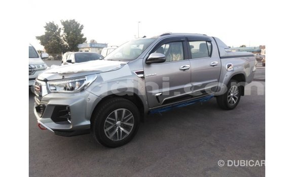 Imported Toyota Hilux Other Makiinaa iti Import - Dubai keessatti Somalia keessatti Imported Toyota Hilux Other Makiinaa iti Import - Dubai keessatti Somalia keessatti