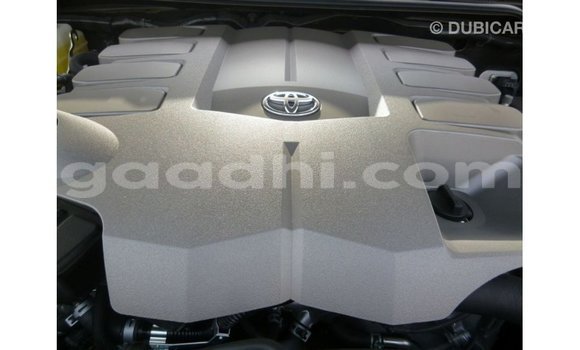 Acheter Import Voiture Toyota Land Cruiser Noir à Import - Dubai, Somalie Acheter Import Voiture Toyota Land Cruiser Noir à Import - Dubai, Somalie