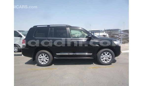Acheter Import Voiture Toyota Land Cruiser Noir à Import - Dubai, Somalie Acheter Import Voiture Toyota Land Cruiser Noir à Import - Dubai, Somalie