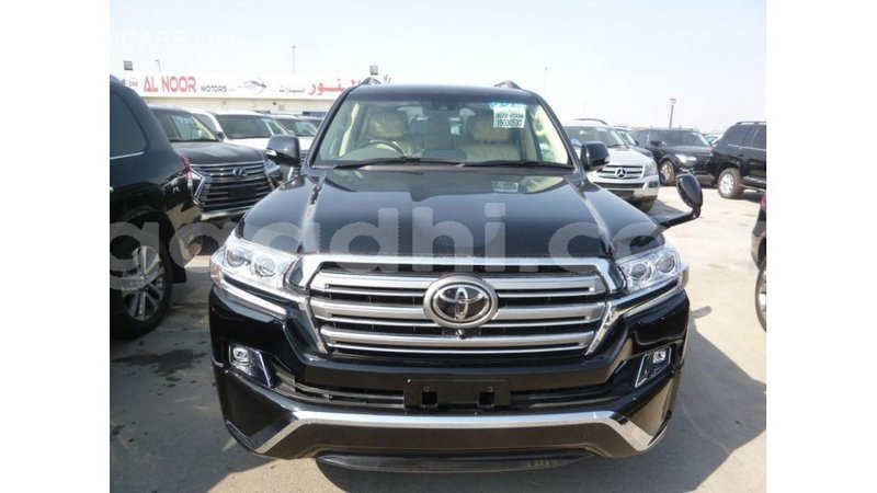 Big with watermark toyota land cruiser somalia import dubai 3891