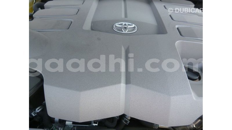 Big with watermark toyota land cruiser somalia import dubai 3891