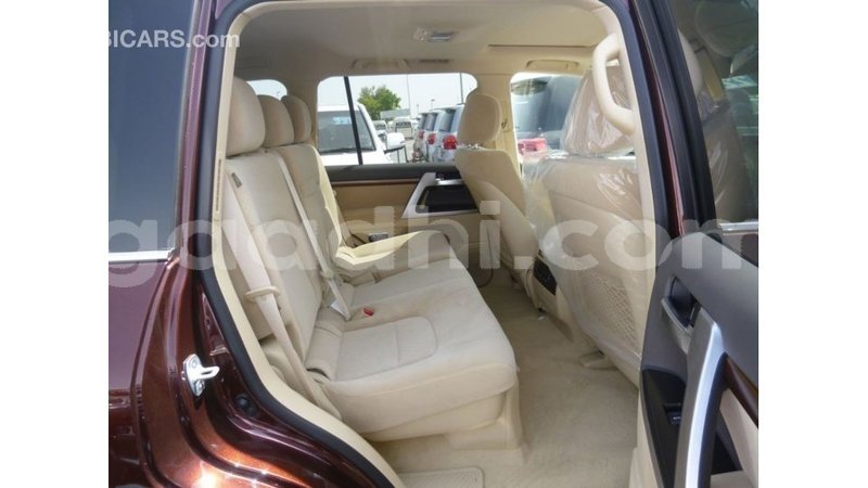 Big with watermark toyota land cruiser somalia import dubai 3892