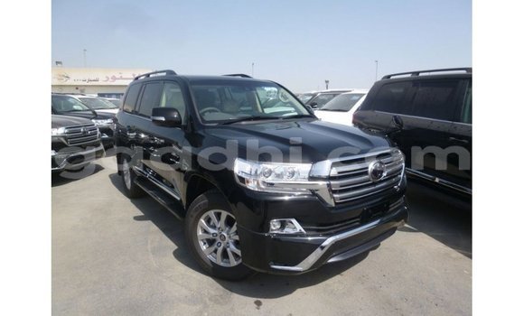 ይግዙ Imported Toyota Land Cruiser ጥቁር መኪና በ Import - Dubai በ ሶማሊያ ይግዙ Imported Toyota Land Cruiser ጥቁር መኪና በ Import - Dubai በ ሶማሊያ
