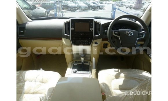 ይግዙ Imported Toyota Land Cruiser ጥቁር መኪና በ Import - Dubai በ ሶማሊያ ይግዙ Imported Toyota Land Cruiser ጥቁር መኪና በ Import - Dubai በ ሶማሊያ