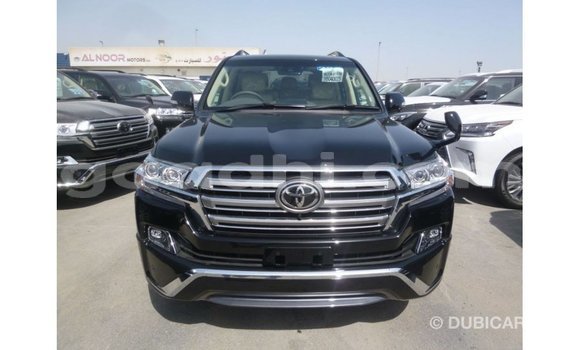 ይግዙ Imported Toyota Land Cruiser ጥቁር መኪና በ Import - Dubai በ ሶማሊያ ይግዙ Imported Toyota Land Cruiser ጥቁር መኪና በ Import - Dubai በ ሶማሊያ