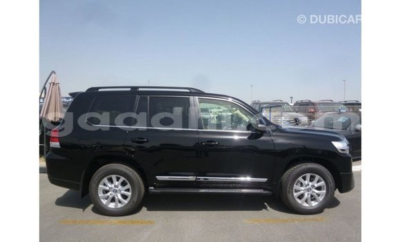 ይግዙ Imported Toyota Land Cruiser ጥቁር መኪና በ Import - Dubai በ ሶማሊያ ይግዙ Imported Toyota Land Cruiser ጥቁር መኪና በ Import - Dubai በ ሶማሊያ
