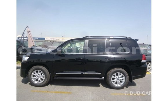 ይግዙ Imported Toyota Land Cruiser ጥቁር መኪና በ Import - Dubai በ ሶማሊያ ይግዙ Imported Toyota Land Cruiser ጥቁር መኪና በ Import - Dubai በ ሶማሊያ
