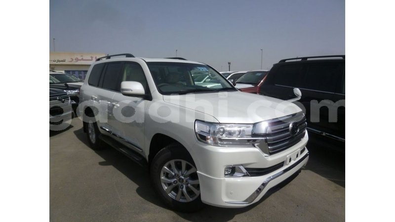 Big with watermark toyota land cruiser somalia import dubai 3894