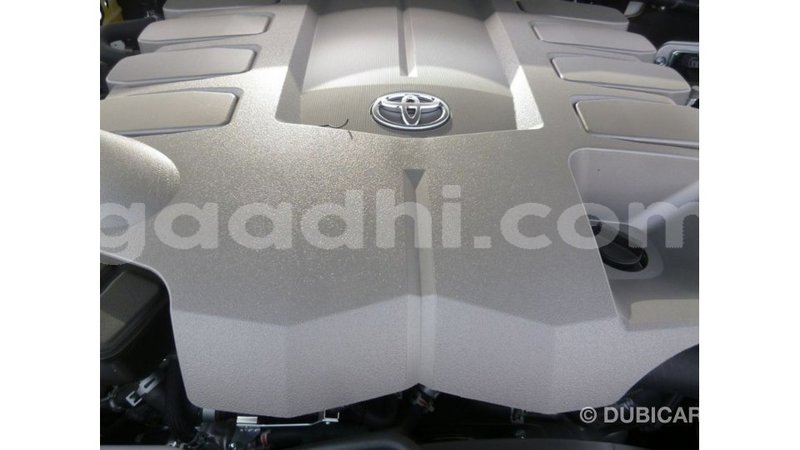 Big with watermark toyota land cruiser somalia import dubai 3894