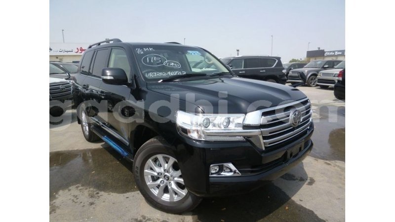 Big with watermark toyota land cruiser somalia import dubai 3898
