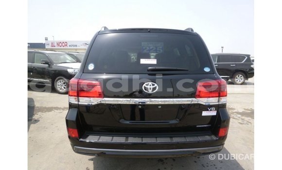 Acheter Import Voiture Toyota Land Cruiser Noir à Import - Dubai, Somalie Acheter Import Voiture Toyota Land Cruiser Noir à Import - Dubai, Somalie