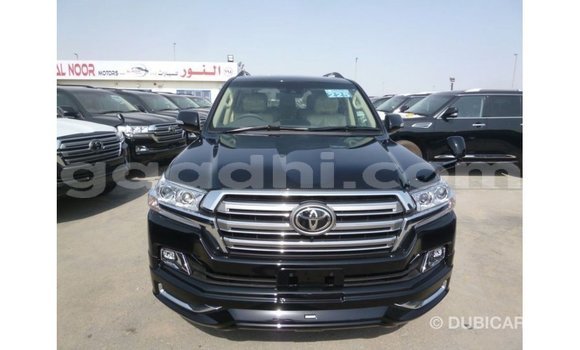 Acheter Import Voiture Toyota Land Cruiser Noir à Import - Dubai, Somalie Acheter Import Voiture Toyota Land Cruiser Noir à Import - Dubai, Somalie