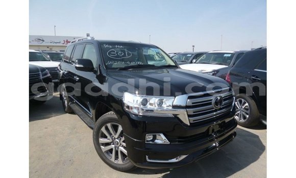 Acheter Import Voiture Toyota Land Cruiser Noir à Import - Dubai, Somalie Acheter Import Voiture Toyota Land Cruiser Noir à Import - Dubai, Somalie