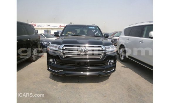 Acheter Import Voiture Toyota Land Cruiser Noir à Import - Dubai, Somalie Acheter Import Voiture Toyota Land Cruiser Noir à Import - Dubai, Somalie