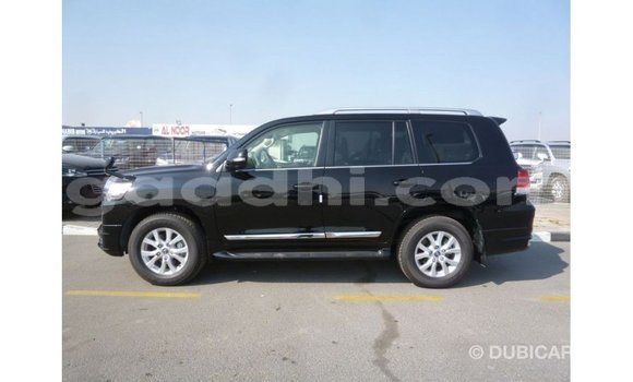 Acheter Import Voiture Toyota Land Cruiser Noir à Import - Dubai, Somalie Acheter Import Voiture Toyota Land Cruiser Noir à Import - Dubai, Somalie